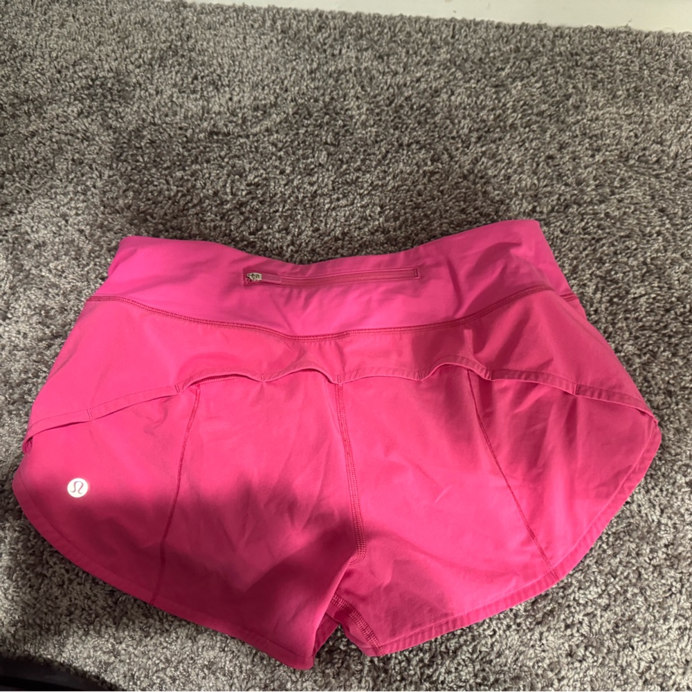 Lululemon sonic speed up 2.5 size 6 great condition